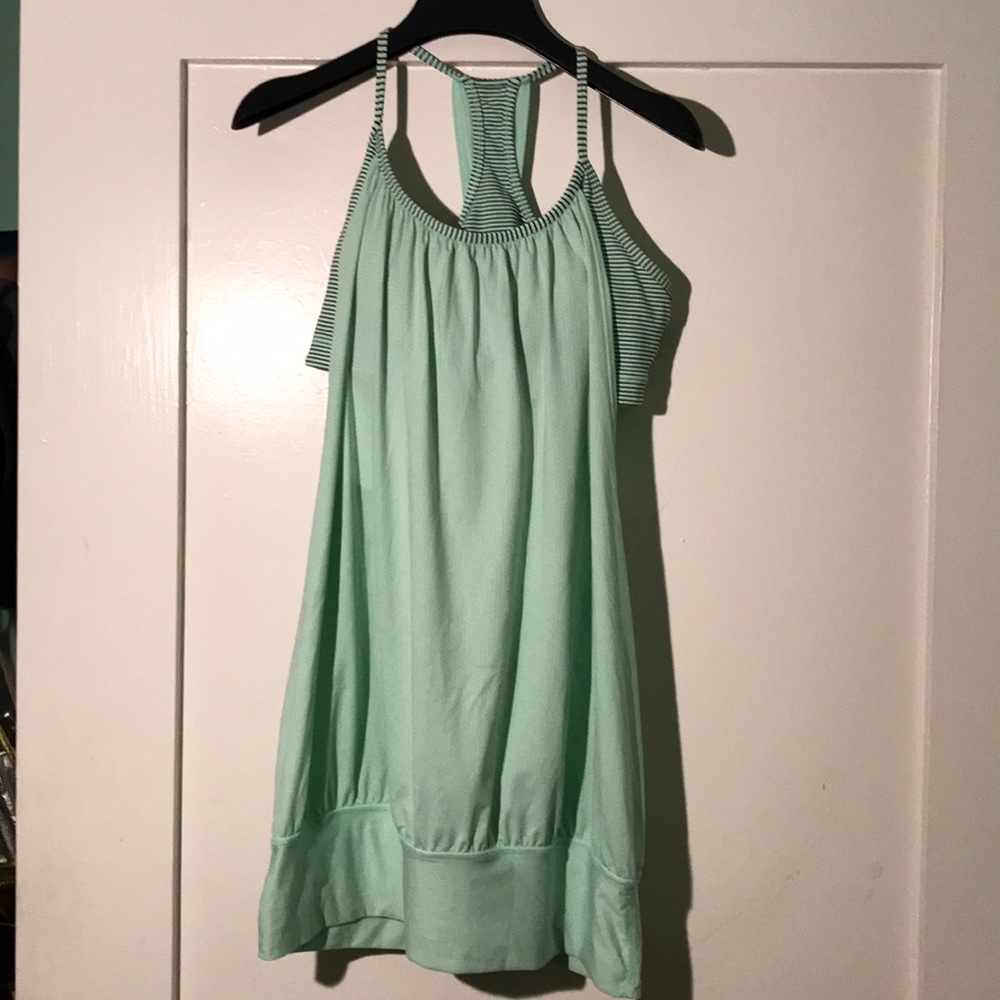 Lululemon No Limit Tank 10 - Mint w/Stripes